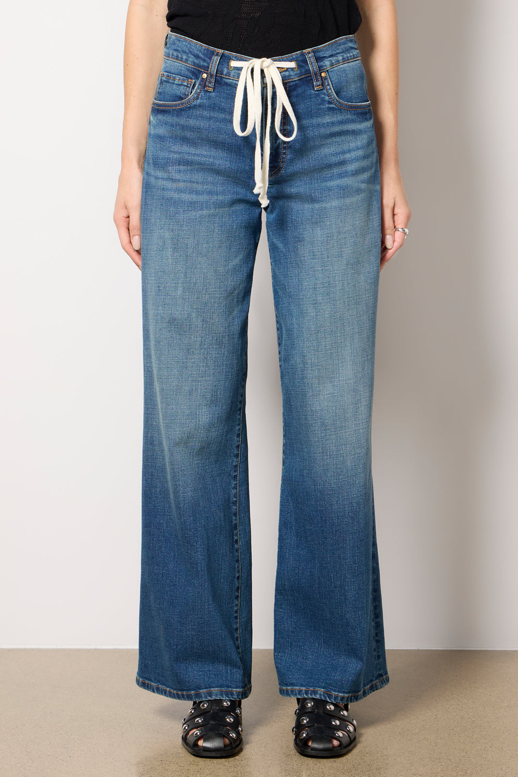 Holly W Drawstring